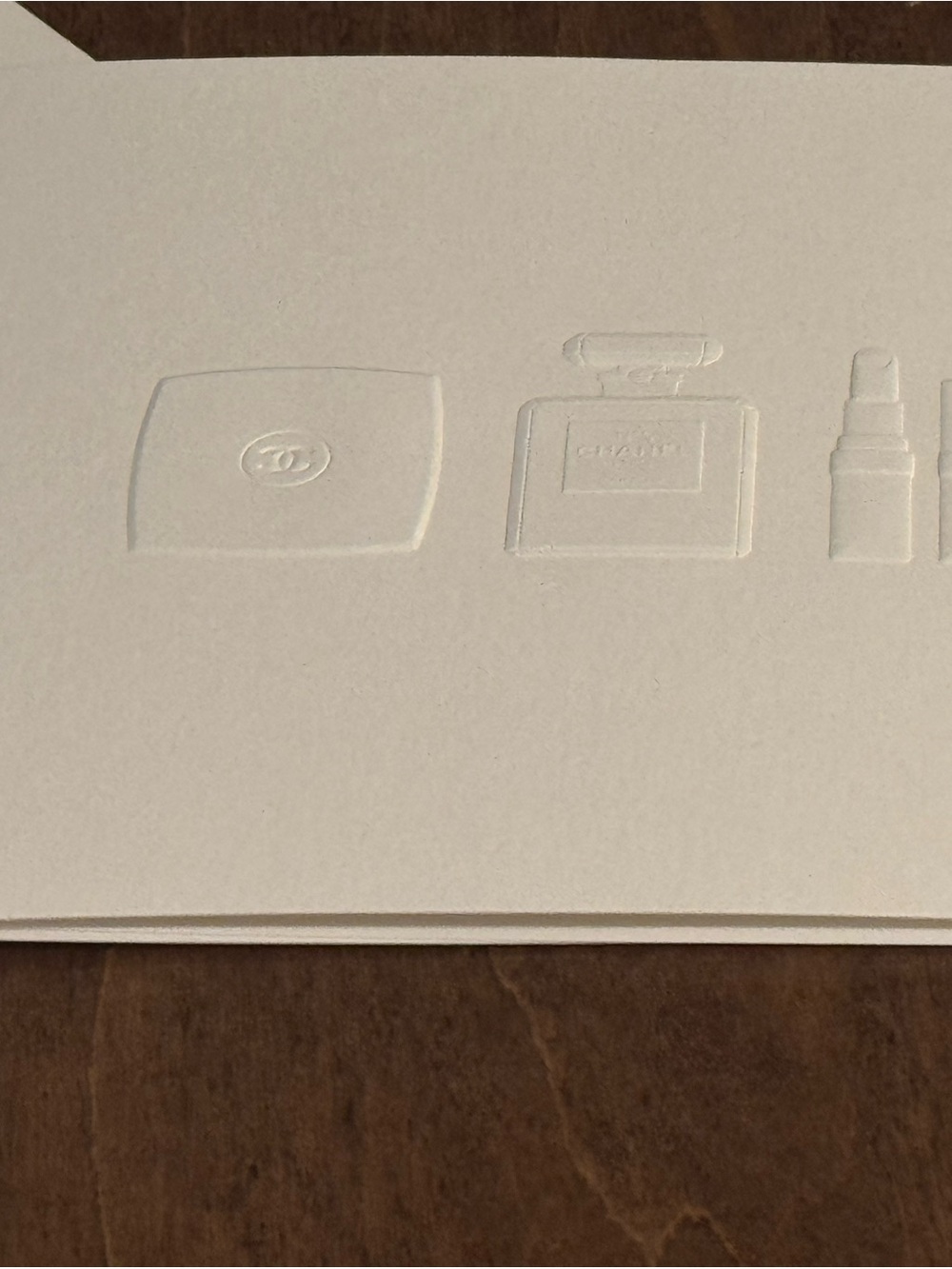 CHANEL White Embossed Makeup Icons Gifting Card - Picture 7 of 10